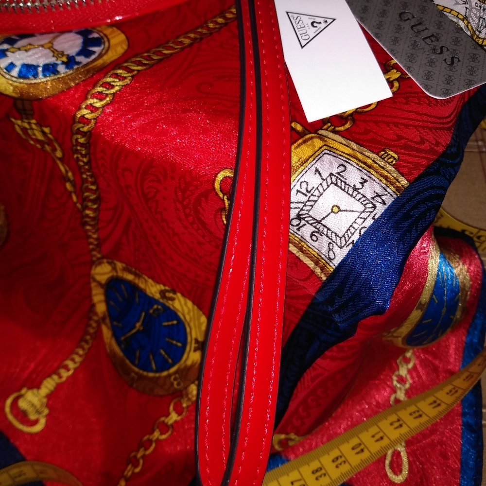 NWOT Designer Scarf 🧣 - Picture 3 of 3